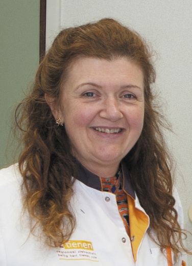 Dr. Anneke Govaerts
