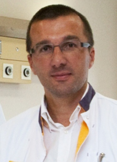 Dr. Frank Martens