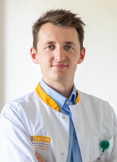 Dr. Sebastian Vandenbroeck