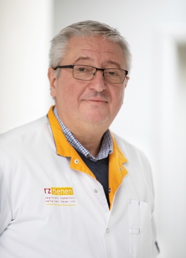 Dr. Paul Vanooteghem