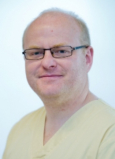 Dr. Geert Coremans
